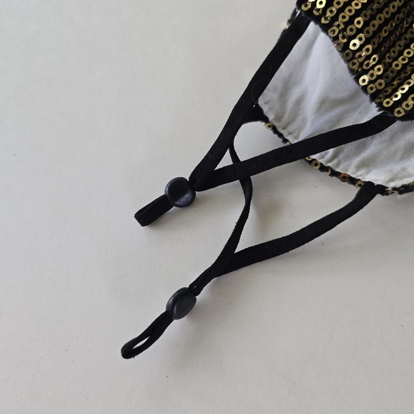 😷 Gold Sequin Cloth Mask - Picture 9 of 11